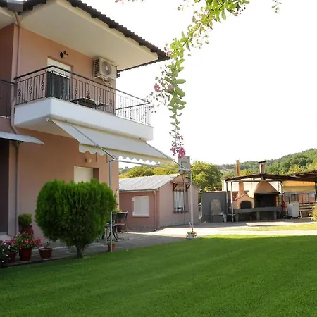 The Other Side Of Meteora With Lush Garden, Bbq & Pavillion Kalambaka Exterior photo