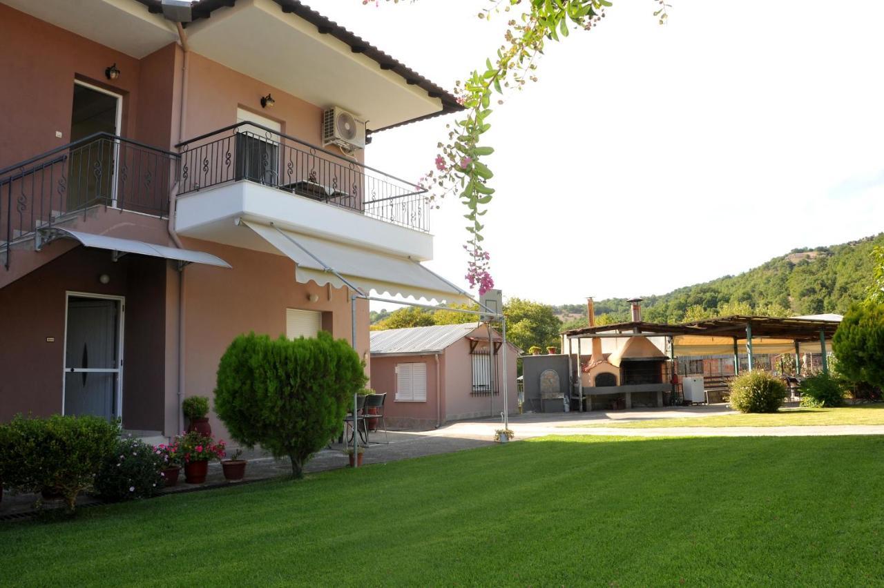The Other Side Of Meteora With Lush Garden, Bbq & Pavillion Apartment *