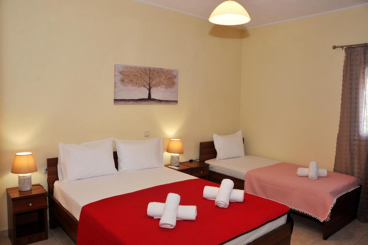 Apartment The Other Side Of Meteora With Lush Garden, Bbq & Pavillion Kalambaka
