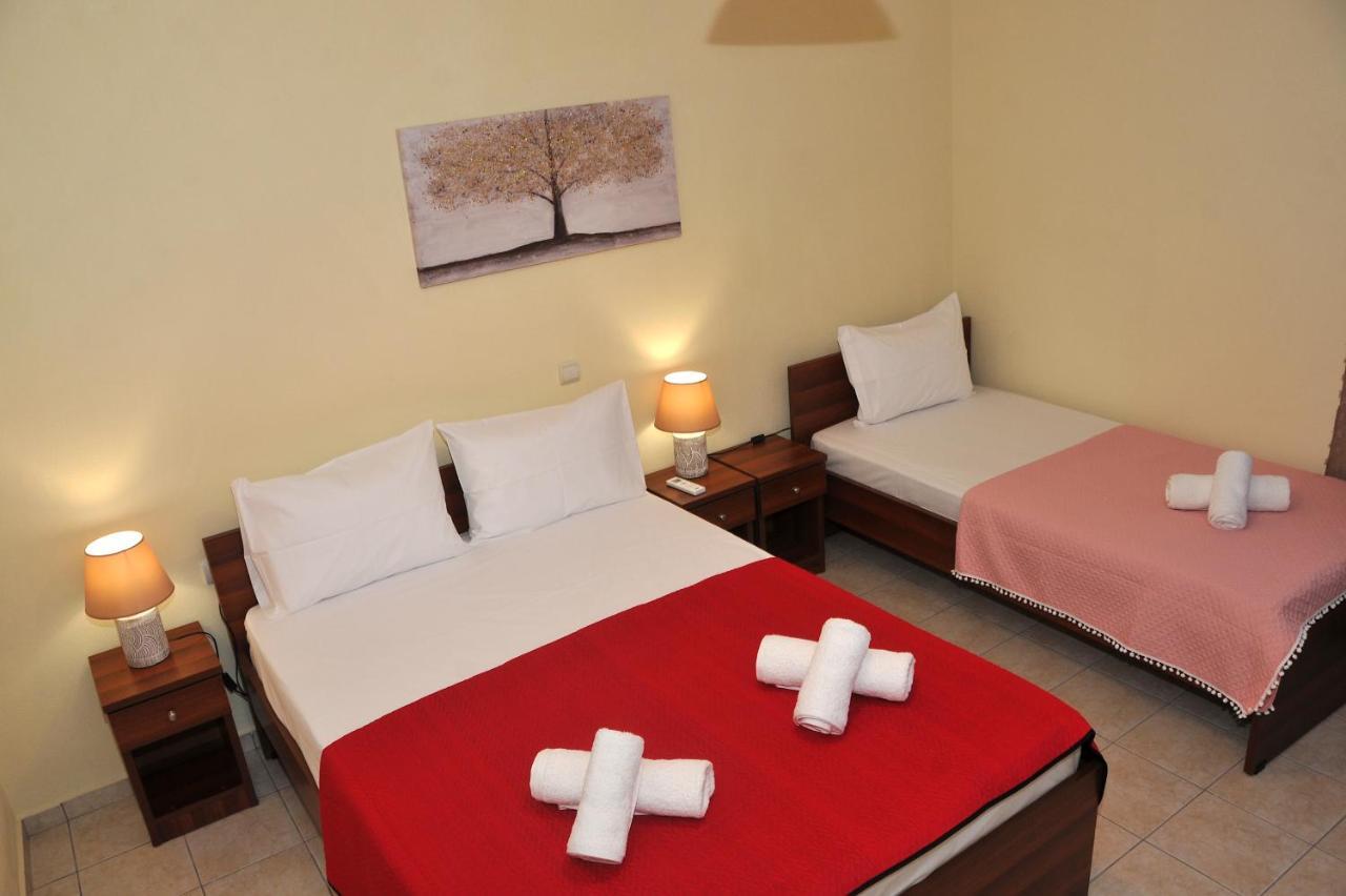 The Other Side Of Meteora With Lush Garden, Bbq & Pavillion Apartment Kalambaka