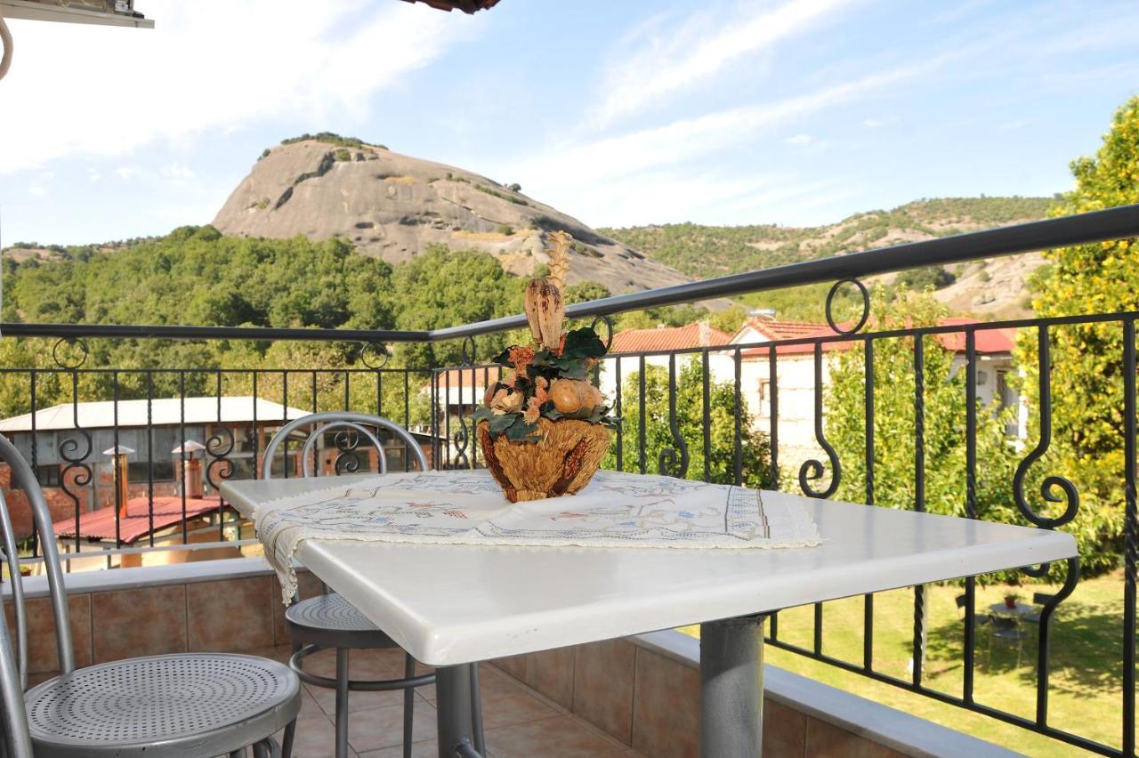The Other Side Of Meteora With Lush Garden, Bbq & Pavillion Apartment *