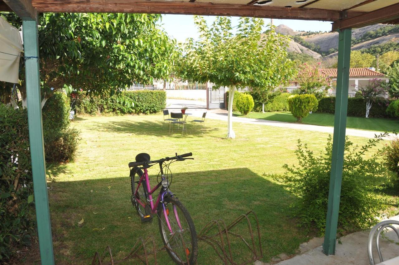The Other Side Of Meteora With Lush Garden, Bbq & Pavillion Apartment *